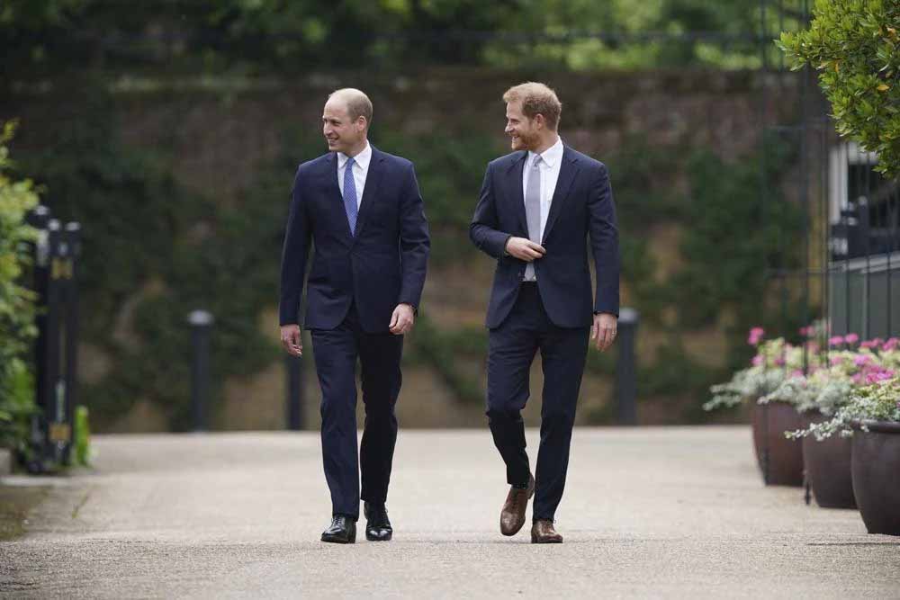 Princess Diana statue Prince Harry and William