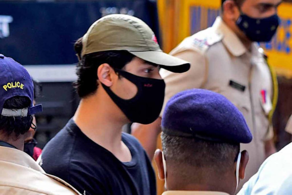 [Watch] Shah Rukh Khan's Son Aryan Khan Arrested; Netizens React